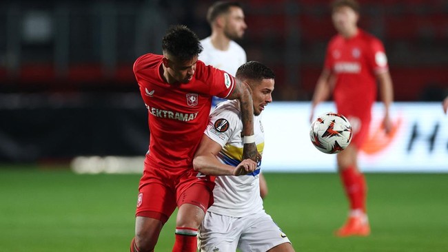 Pemain Timnas Indonesia Mees Hilgers tidak mampu berbuat banyak ketika timnya, FC Twente, kalah 1-0 dari Union Saint-Gilloise dalam lanjutan Liga Europa.