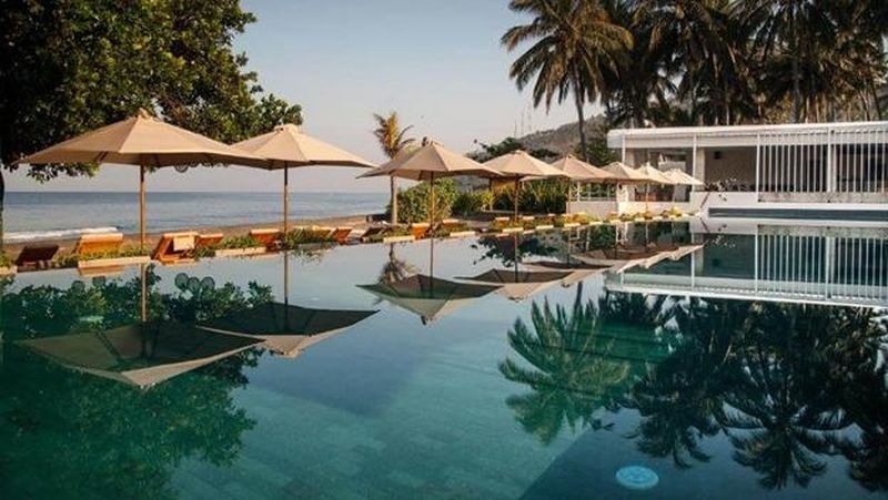 Terletak di pantai barat Lombok, Living Asia Resort & Spa merupakan tempat ideal bagi mereka yang ingin melepaskan diri dari rutinitas kehidupan sehari-hari