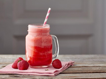 7 Resep Jus Detoks Jerawat yang Bikin Kulit Cerah dan Glowing