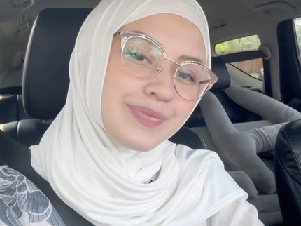 Wendi Cagur dan Kimberly Ryder Batal Berangkat Haji 2025, Ini Alasannya