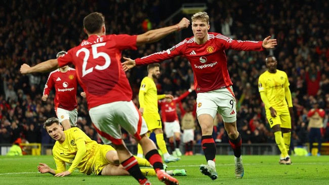 Manchester United meraih kemenangan perdana bersama Ruben Amorim setelah mengalahkan Bodo/Glimt 3-2 pada pertandingan Europa League.