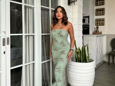 img-title Millendaru Pamer Pacar Baru Usai Gagal Nikah dengan Lionel Lee