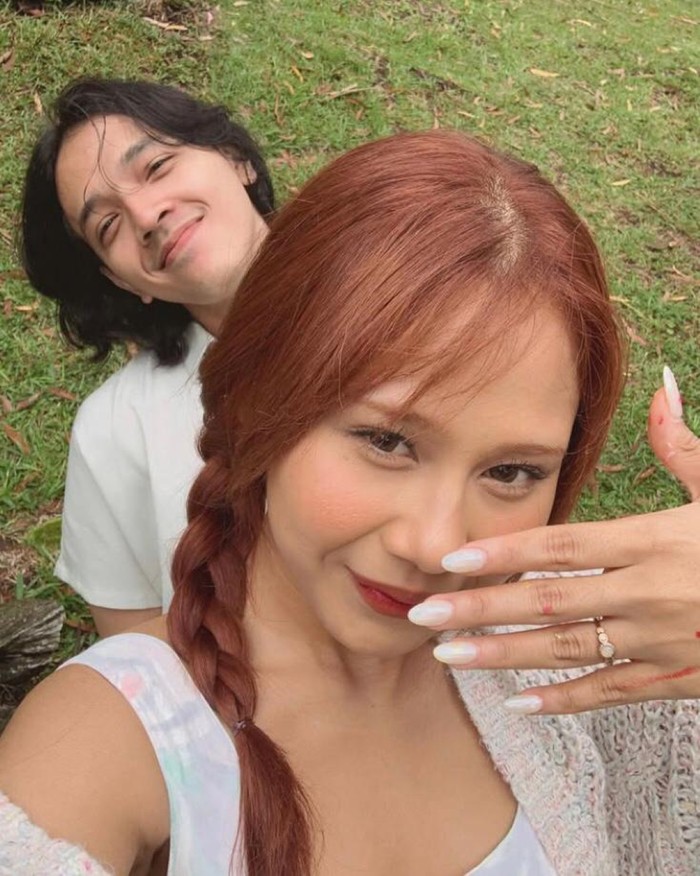Nadin Amizah dan Faishal Tanjung/ Foto: Instagram.com/cakecaine