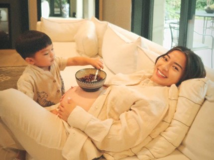 5 Potret Nikita Willy Habiskan Waktu Bersama Issa Sebelum Melahirkan Anak Kedua