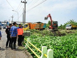 Banjir 2 Pekan di Sidoarjo Direspons dengan Pembersihan Kali Buntung