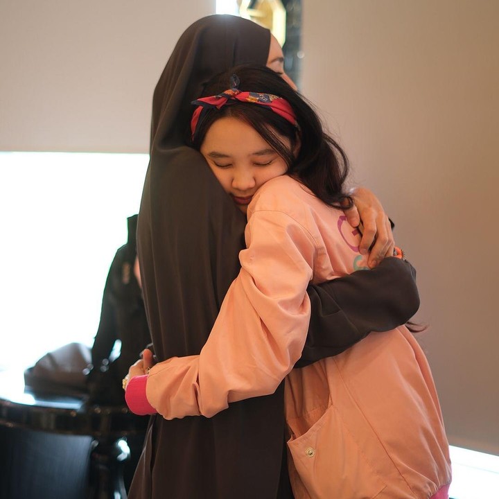 <p>"Mengantarkan @kana.sybilla untuk perjalanan barunya. Jujur di 3 minggu terakhir aku baru menyadari sesuatu, tampaknya selama ini perhatianku kurang maksimal ke Syb," ungkapnya dengan emotikon sedih. (Foto: Instagram: @zaskiadyamecca)</p>