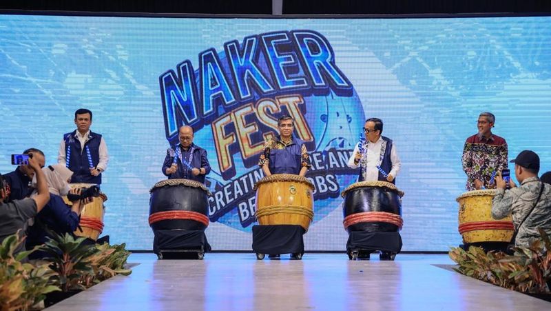 Naker Fest yang melibatkan kolaborasi pemerintah dan mitra usaha/industri dinilai efektif menyelesaikan berbagai permasalahan ketenagakerjaan.