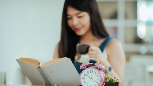 Manajemen Waktu Efektif: Kunci Produktivitas dan Keseimbangan Hidup Manajemen Waktu Efektif: Kunci Produktivitas dan Keseimbangan Hidup