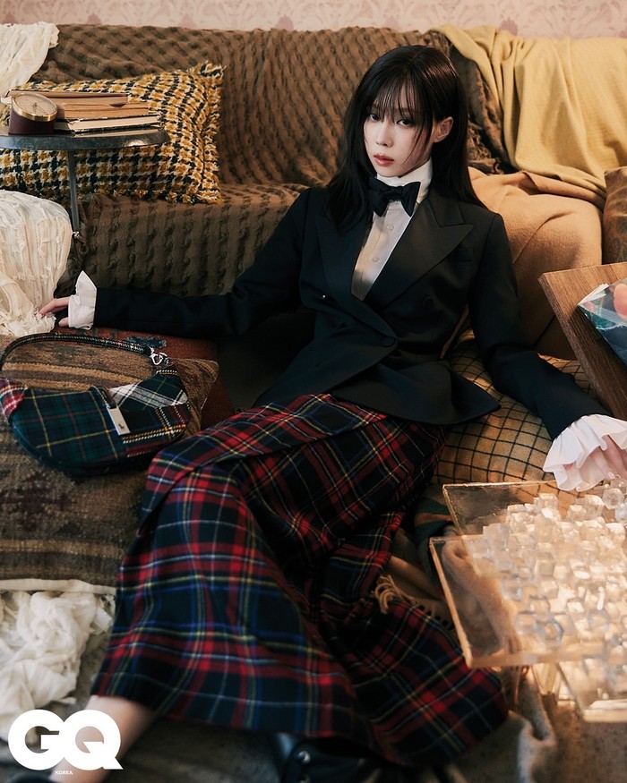 aespa kini menjadi artis Korea perempuan yang dianugerahi penghargaan paling banyak di Melon Music Awards (MMA), memecahkan rekor yang sebelumnya dipegang oleh Girls’ Generation atau SNSD yang telah bertahan selama 15 tahun. / Foto: instagram.com/gq_korea