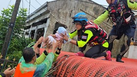 FOTO: Banjir Tenggelamkan Thailand Selatan, 9 Tewas