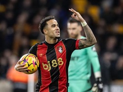 Justin Kluivert Bikin Rekor Unik: Hat-trick Penalti!