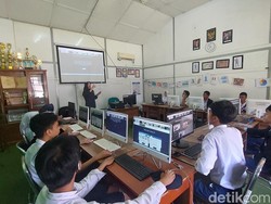 Semangat Witri Menabur Kebaikan untuk Teman Tuli