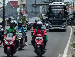 Daripada Subsidi Motor Listrik, Mending Duitnya buat Subsidi Angkutan Umum