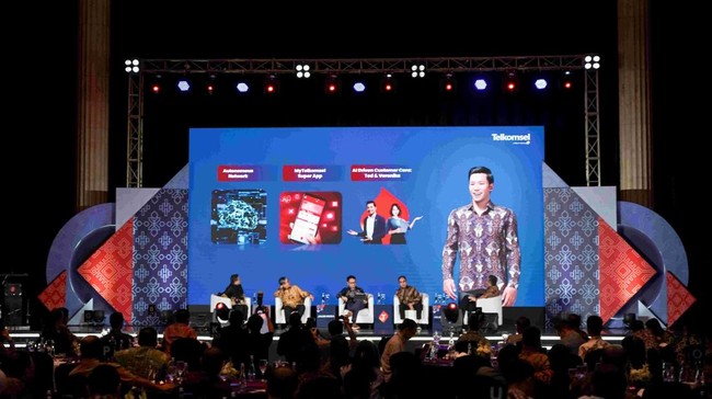 Telkomsel menggelar Jalin Nusa 20204 dengan tema Rayakan Jejak Perubahan untuk merayakan kolaborasi dalam mempercepat transformasi digital di Indonesia.