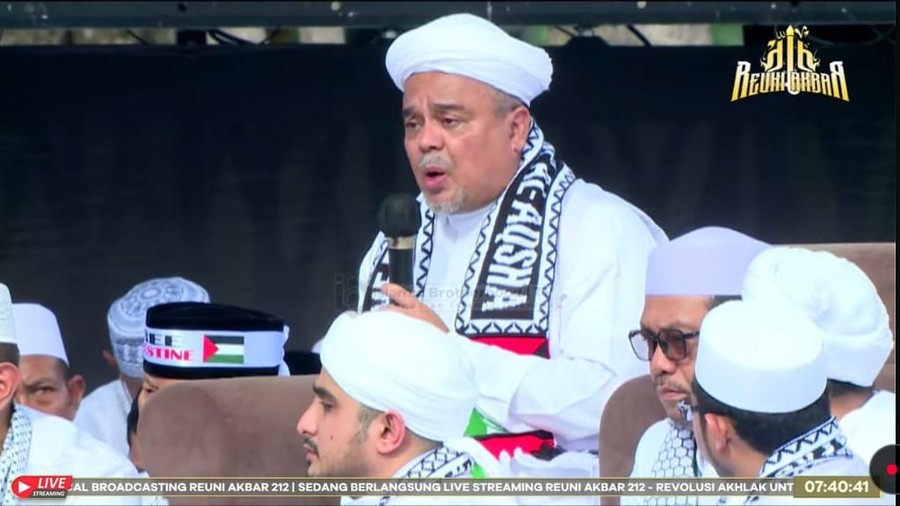 Habib Rizieq di Reuni Akbar 212. (YouTube IBTV) Habib Rizieq di Reuni Akbar 212. (YouTube IBTV)