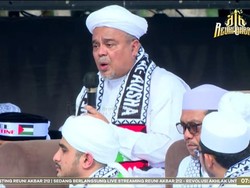 Cerita Habib Rizieq Hampir Tak Bisa Pulang dari Makkah karena Demam Tinggi
