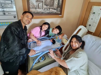 5 Potret Duma Riris Melahirkan Anak Ketiga, Judika Setia Temani Sang Istri