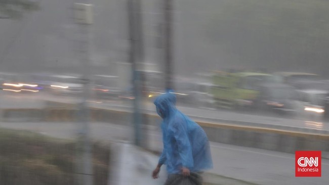 Menteri Perhubungan (Menhub) mengatakan pembatalan perjalanan boleh dilakukan demi mengutamakan keselamatan penumpang.