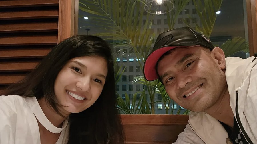 Potret Mesra Judika dan Duma Riris Saat Ngopi hingga Makan di Resto