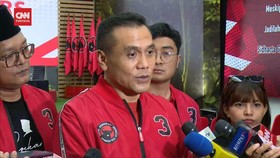 VIDEO: PDIP Bantah Effendi Simbolon Dipecat Karena Ikut Jokowi