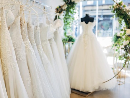 Calon Pengantin Ini Bertengkar Hebat dengan Ibunda Gara-gara Wedding Dress Berakhir Tak Terduga