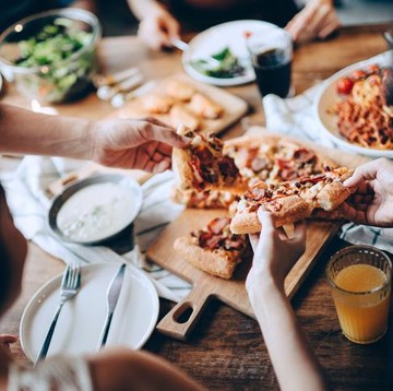 Kuis Seru Tentang Makanan Khas Tahun Baru, Bisa Tebak Semua?