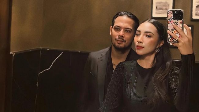 Potret Adilla Dimitri Eks Suami Wulan Guritno Kencan bareng Ijonk-Ririn Dwi Ariyanti