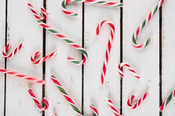 Permen Tongkat (Candy Cane)/Foto: freepik.com/freepik