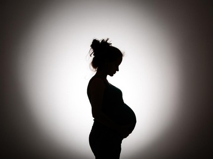 Bunda Ini Mengira Hamil Kembar 4 karena Perutnya Sangat Besar tapi Melahirkan 1 Bayi Mungil, Ternyata..