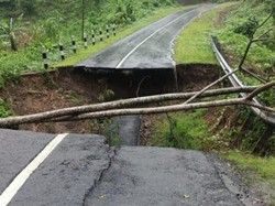 Banjir dan Longsor Sukabumi: Wilayah Terparah di Pabuaran dan Sagaranten