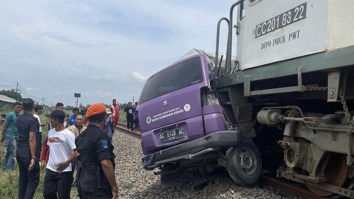 Kendaraan Paling Prioritas di RI, Damkar dan Ambulans Wajib Mengalah