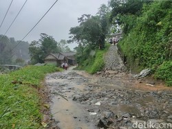 Jalur Neraka Menuju Wisata Surga Tersembunyi Curug Kubang Cianjur