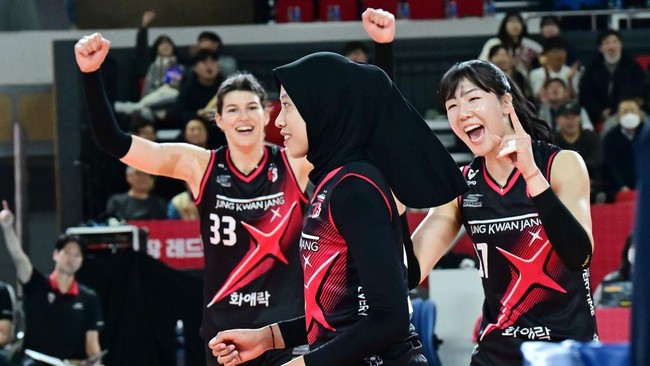 Klasemen Liga Voli Korea Selatan mengalami perubahan usai Red Sparks yang diperkuat Megawati Hangestri Pertiwi menang dramatis atas Hillstate, Rabu (22/1).