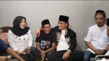 img-title Diolok-olok Gus Miftah Saat Berjualan di Pengajian, Pedagang Es Teh: Sakit, Kecewa Saya