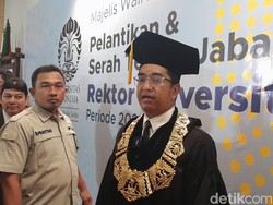 Rektor Sebut Diaspora-Dosen Asing Bisa Direkrut Jadi Dosen UI