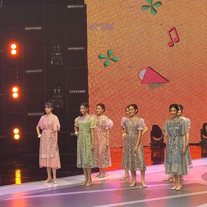 <p>Melalui unggahan ini, Meisya turut mengungkapkan rasa bangganya pada sang Bunda. Meisya pun mengatakan bahwa Song Louisa berhasil mengulang sejarah sang Bunda yang juga pernah mengikuti ajang yang sama. (Foto: Instagram: @meisya__siregar)</p>