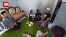 VIDEO: Usai Diejek Miftah Maulana, Rumah Penjual Es Didatangi Donatur