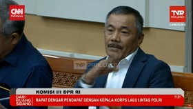 VIDEO: DPR Usul SIM, STNK dan TNKB Berlaku Seumur Hidup