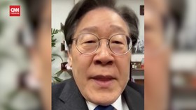 VIDEO: Momen Politisi Korsel Lompat Pagar Masuk ke Gedung Parlemen