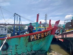 KKP Tangkap 212 Kapal Ikan Ilegal Sepanjang 2024, Kerugian Capai Rp 3,4 Triliun