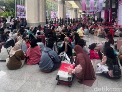 Jakarta X Beauty 2024 Resmi Dibuka Hari Ini, Antrean Pengunjung Mengular