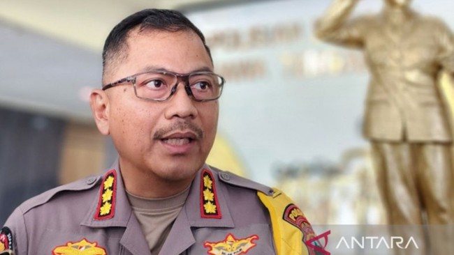Tak Ada Korban Tewas dalam Demo Pati Polda Jateng memastikan tidak ada korban tewas dalam demo Bupati Pati. Namun, 34 orang luka-luka dirawat di RS Soewondo. Aksi massa minta Sudewo mundur.