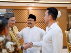 Mensos Mediasi Densu-Farhat Abbas soal Polemik Donasi Agus
