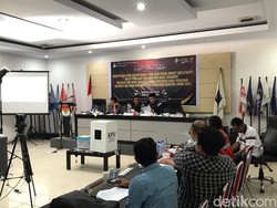Saksi FKJ-Nurhaenih Tolak Hasil Rekapitulasi KPU Palopo Menangkan Trisal