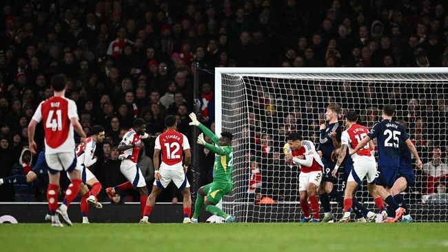 Arsenal menang atas Manchester United pada pertandingan liga Inggris di Stadion Emirates, Kamis (5/12) dini hari waktu Indonesia.