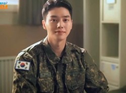 Baru Keluar Wajib Militer, Song Kang Langsung Gelar Fanmeeting