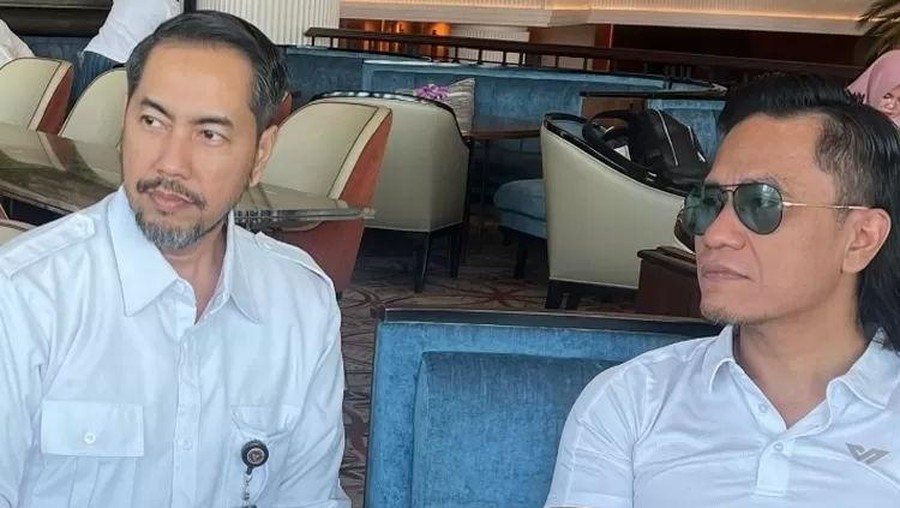 Sunan Kalijaga dan Gus Miftah Sunan Kalijaga dan Gus Miftah