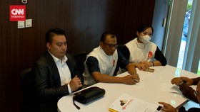 VIDEO: Paslon Rido Laporkan KPU DKI dan KPU Jaktim ke DKPP