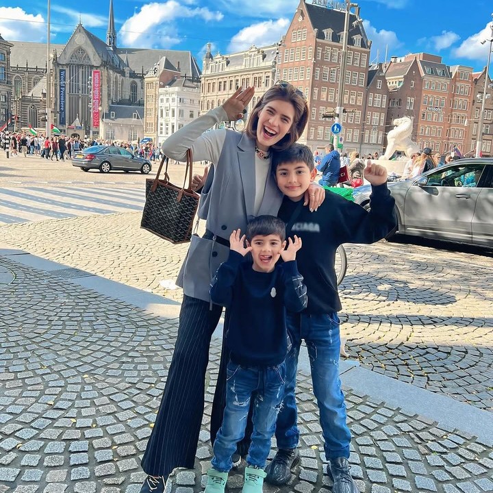 <p>Setelah menikah, Carissa Puteri juga memutuskan untuk ikut sang suami tinggal di Australia. Ia pun kerap mengabadikan kegiatan sehari-harinya bersama kedua putranya yang tampan di media sosial. (Foto: Instagram: @carissa_puteri)</p>