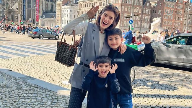12 Nama Anak Artis Keturunan Arab Beserta Artinya yang Bermakna